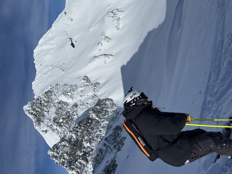 Stevie Tuck skiing